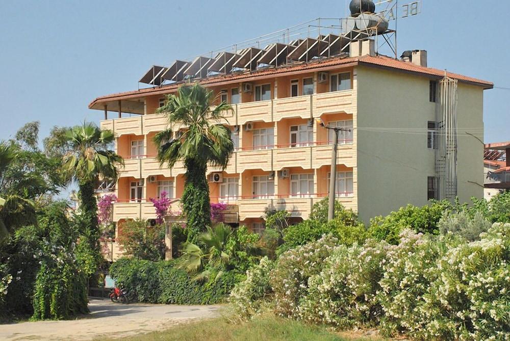 Beyaz Saray Hotel Side Exterior photo